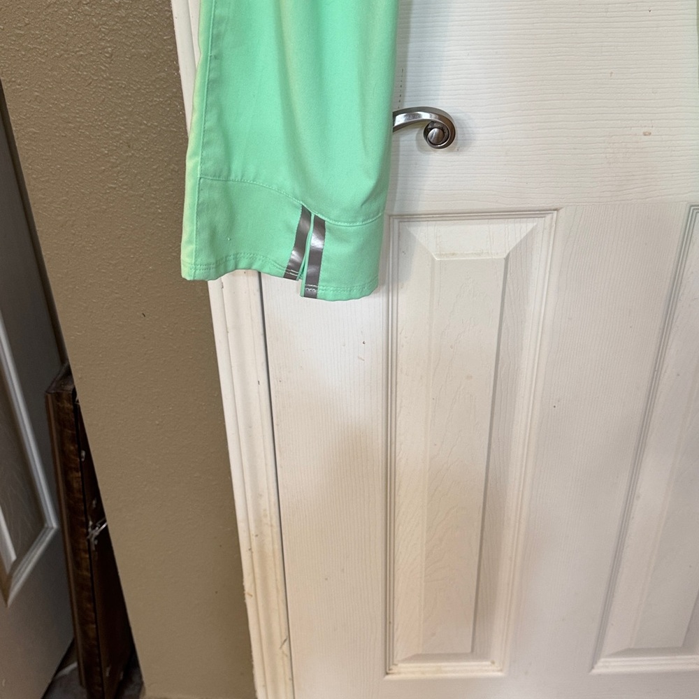 Grey's Anatomy Mint Green Scrub set with Silver Trim - Picture 3 of 5